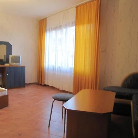 Krista Guest house 3*