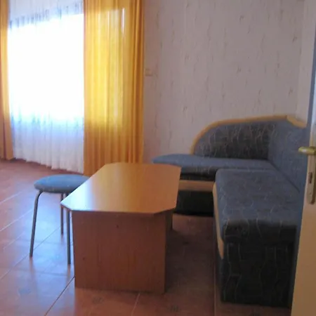 Vila Krista 3* ساني بيتش