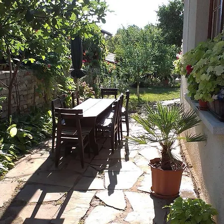 Krista Guest house 3*